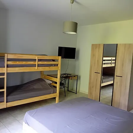 Apartman Chambre Dans Appartement - Gite 2 A 4 Personnes Cruis
